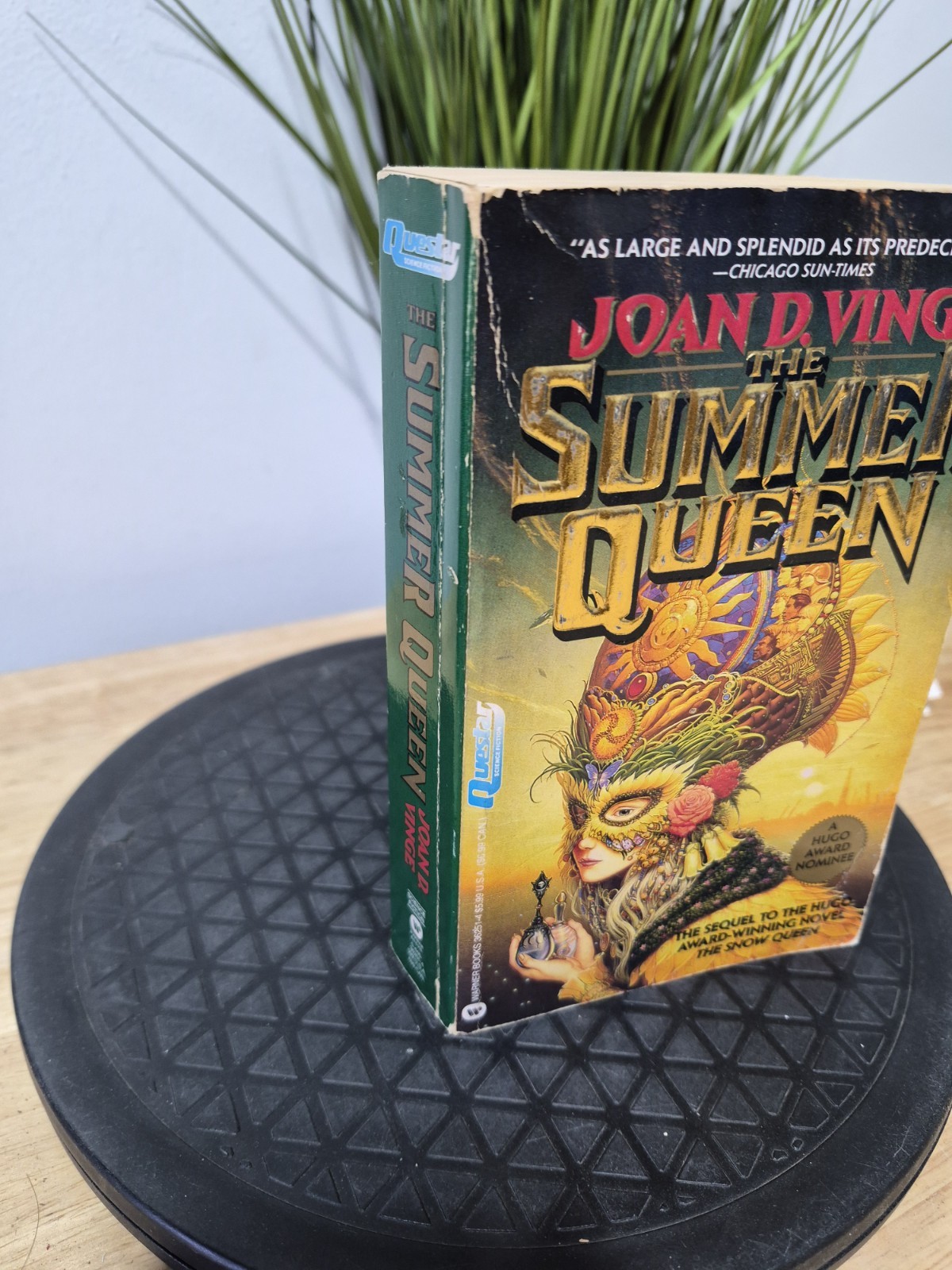 THE SUMMER QUEEN By Joan D. Vinge 1992 First Printing Paperback