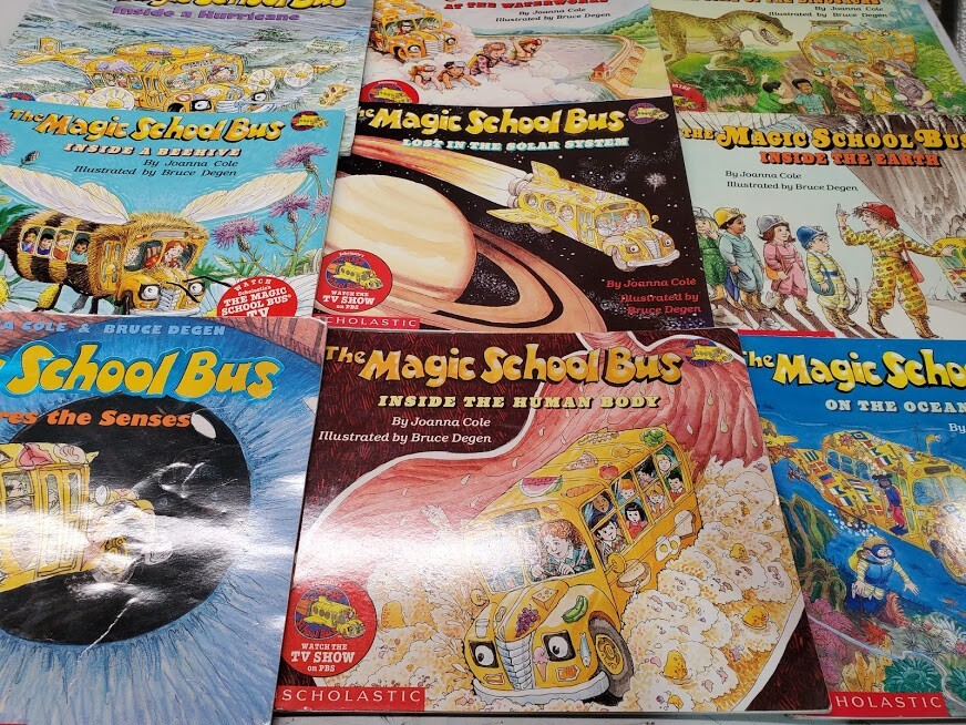 Lot 10 Random Magic School Bus Books Joanna Cole Ms. Frizzle Science Homeschool