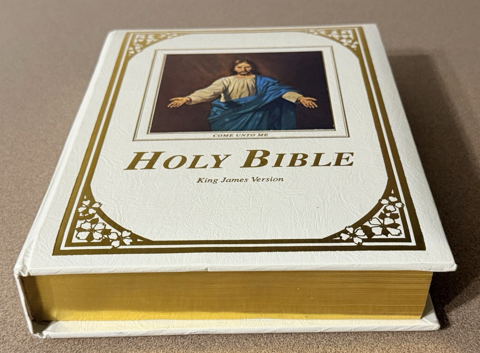 Family Holy Bible KJV King James Version Come Unto Me Edition Hardcover United
