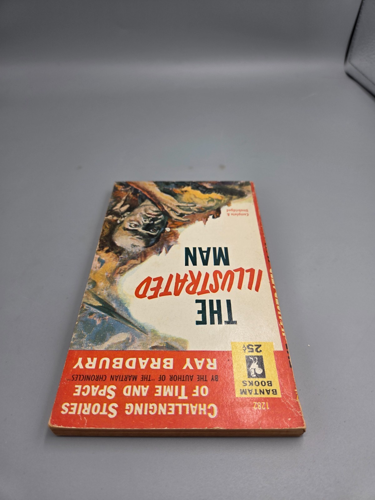 The Illustrated Man by Ray Bradbury Bantam Books 1282 1954 Vintage Paperback