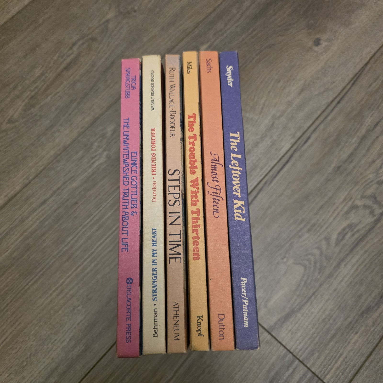 Vtg Books Collectibles Young Adult Paperback/Hard 80-90s Lot of (34) Resellers