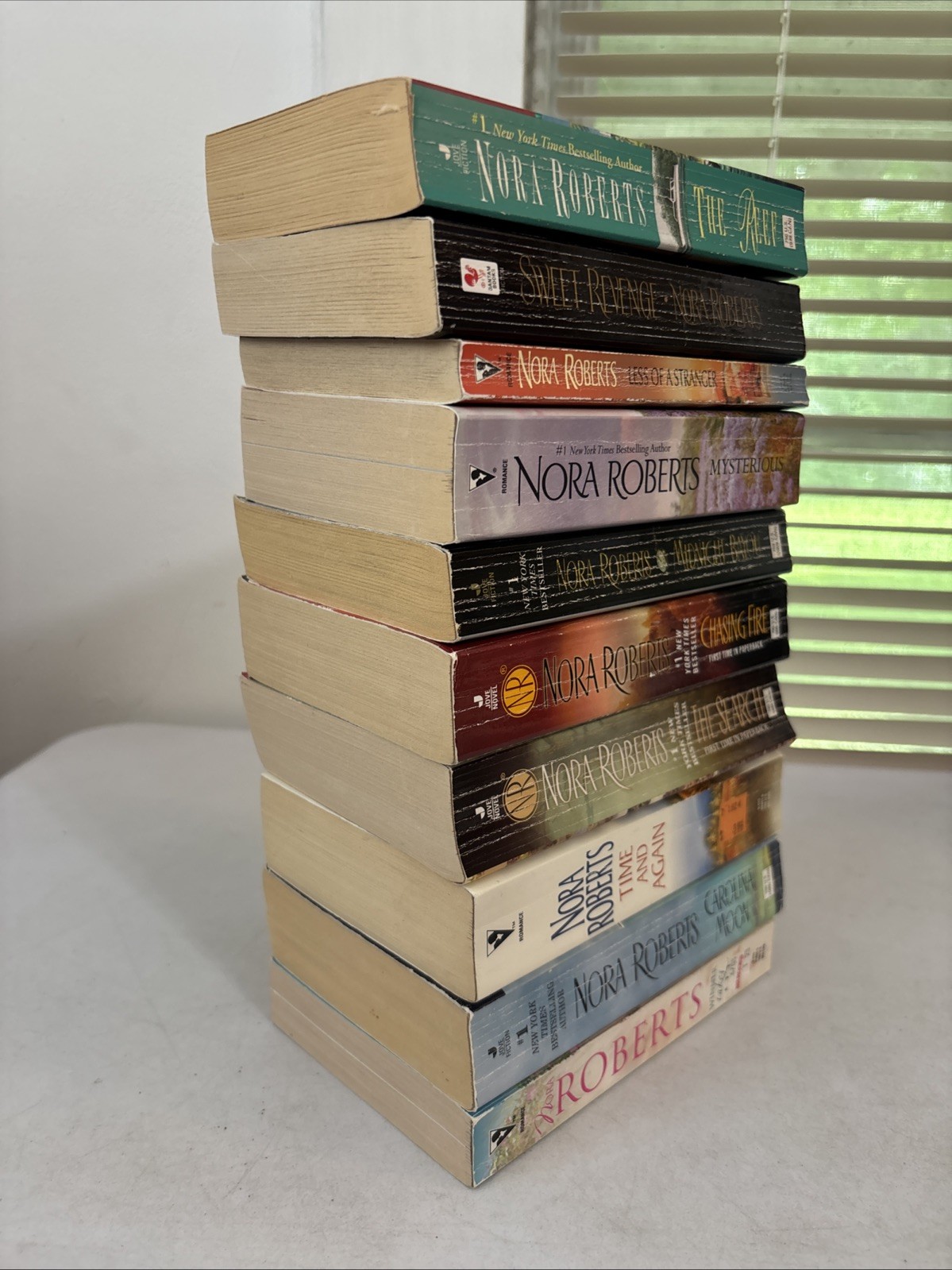 Lot of 10 – Nora Roberts – Stand Alone Novels – Paperbacks – Free Shipping