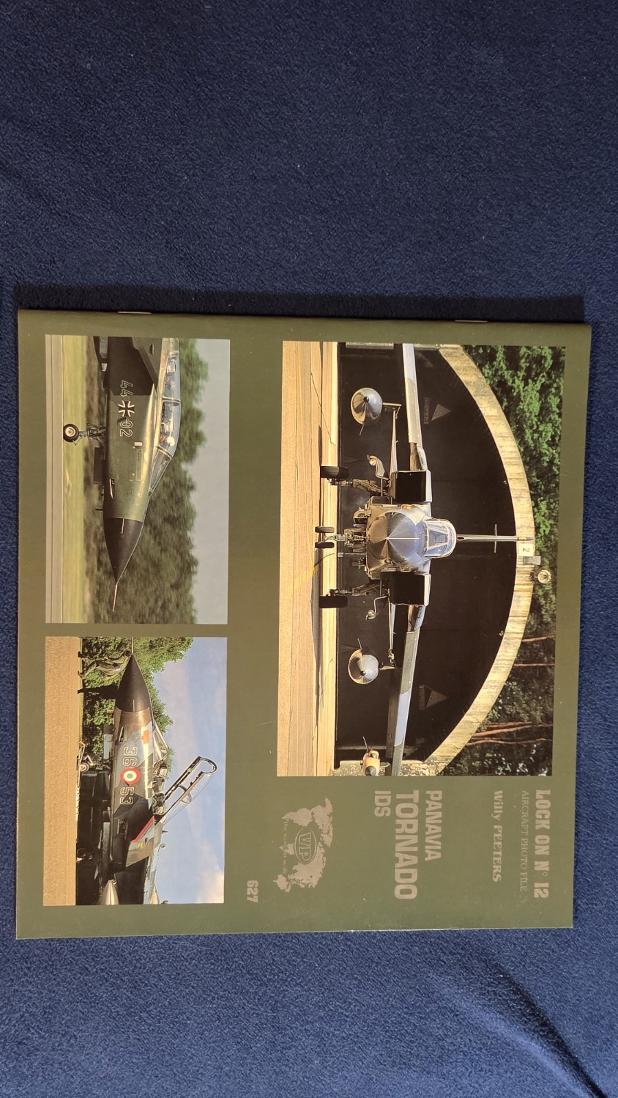 2 Verlinden Lock On Books Mi-24W Hind E Gunship & A-10 Thunderbolt Aircraft