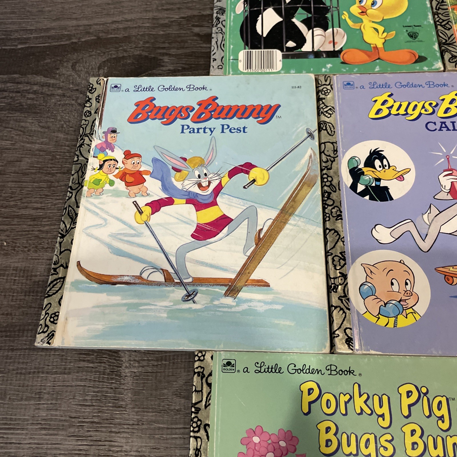 Lot Of 7 The Little Golden Books – Looney Tunes – Bugs Bunny Tweety Road Runner