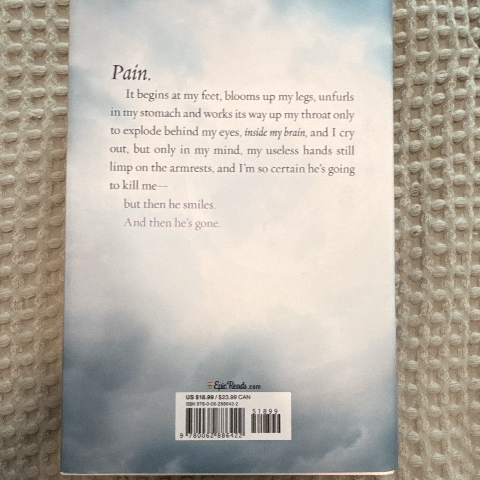 Tahereh Mafi Defy Me (Shatter Me Series) Paperback English B&N Exclusive