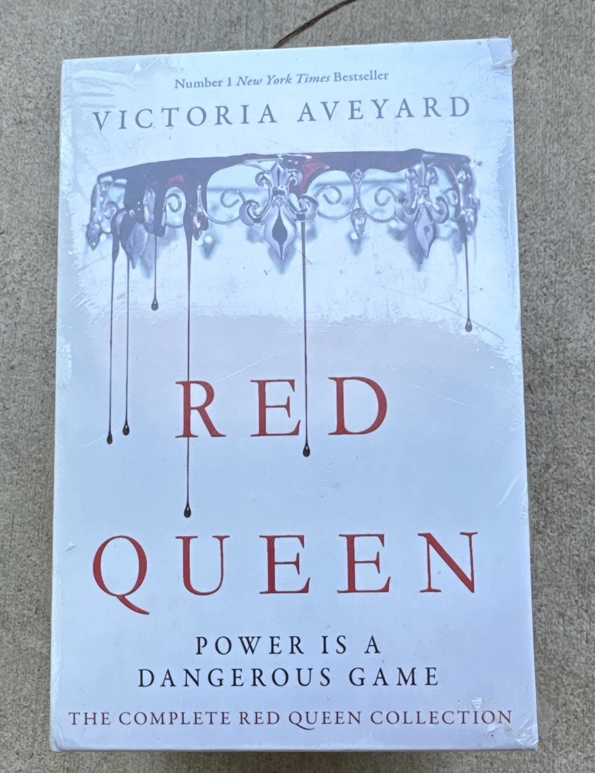Victoria Aveyard Red Queen Series Complete Collection Box Set Orion YA Fantasy