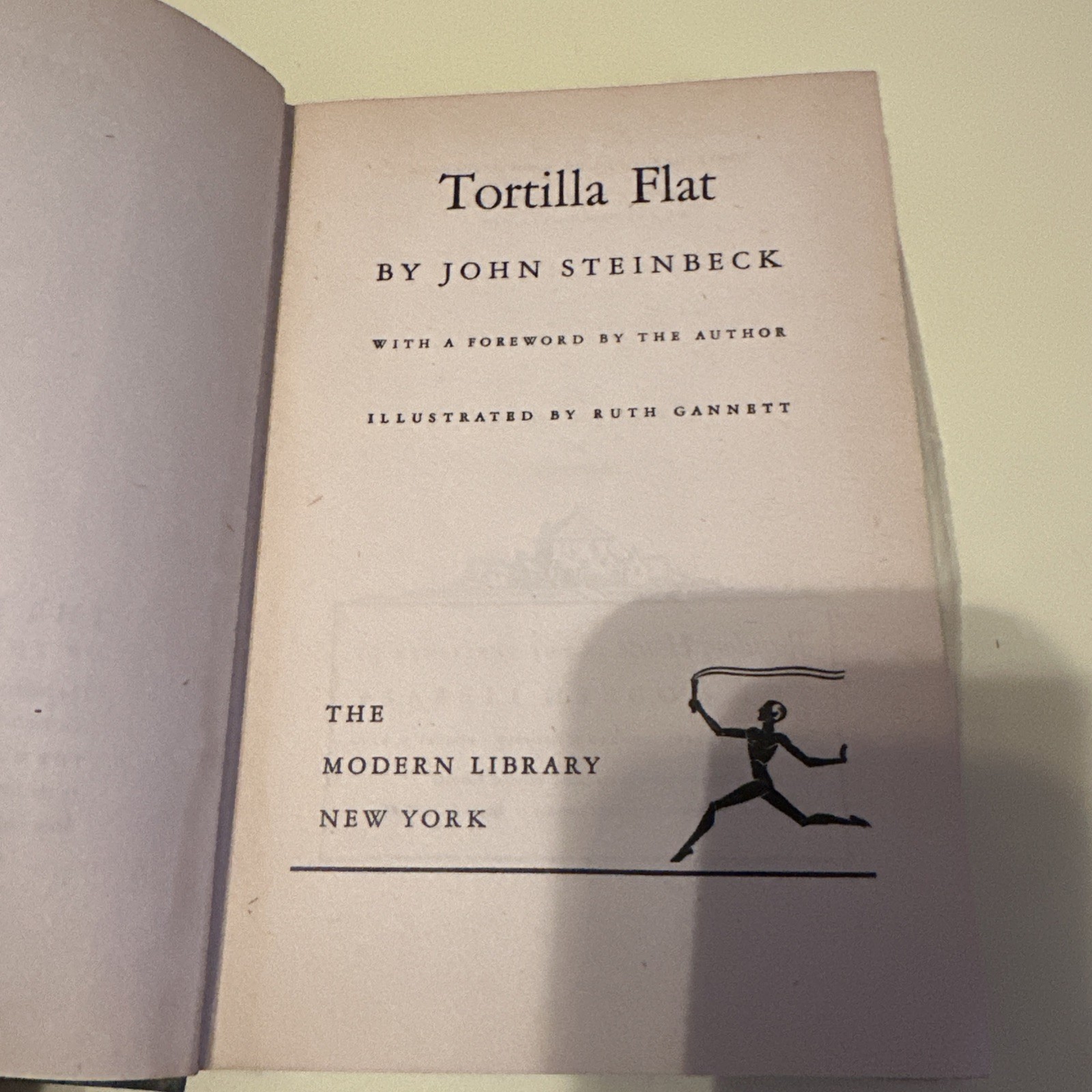 VINTAGE JOHN STEINBECK TORTILLA FLAT MODERN LIBRARY COLLECTIBLE DECOR BOOK S2
