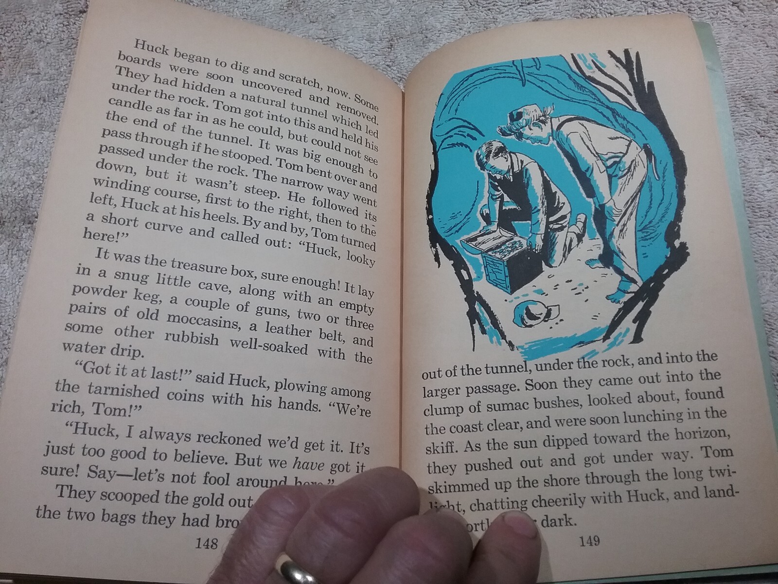 Vintage 1961 Book “TOM SAWYER To Read Aloud” 159 Pages Illustrated, Paperback