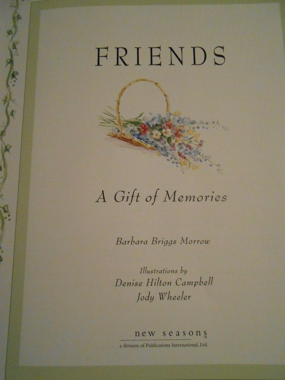 BOOK/ FRIENDS MEMORY BOOK-NEW IN SHRINKWRAP/ 2001/ 61 PAGES TO RECORD MEMORIES