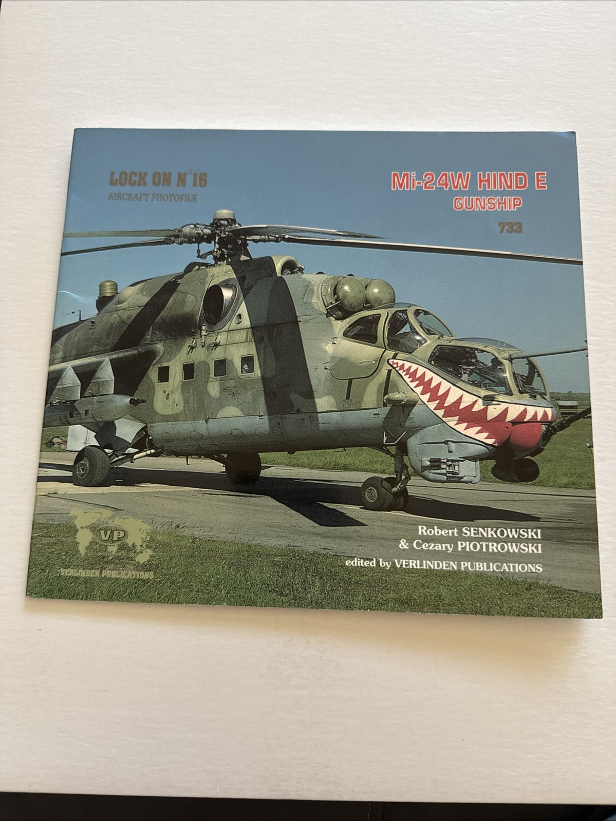 VERLINDEN Lock On #16 Aircraft Photo Ref. Book Mi-24W Hind E Gunship #733 C51