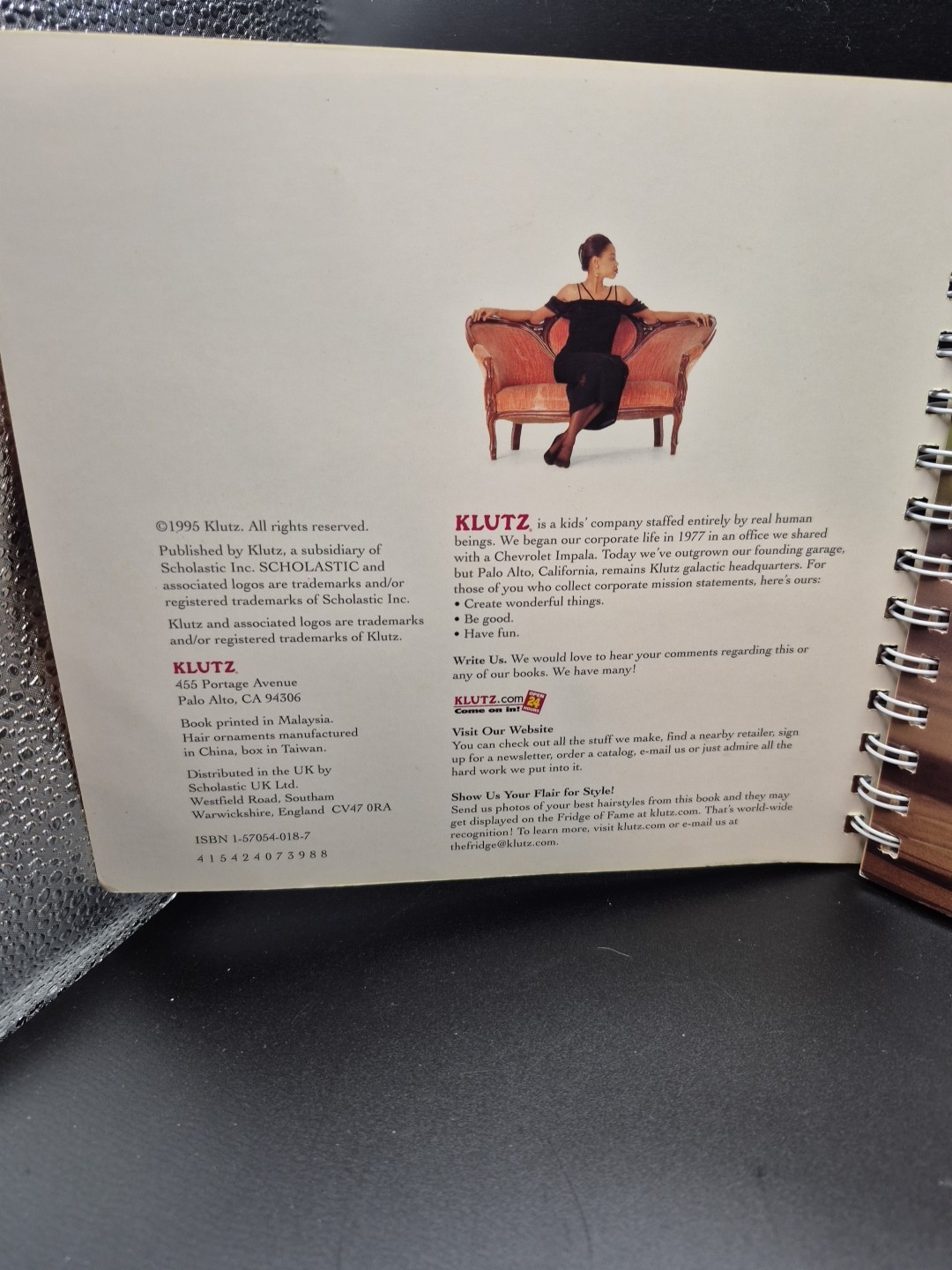 KLUTZ – Hair – A Book of Braiding and Styles by Anne Akers Johnson- Style By Pic