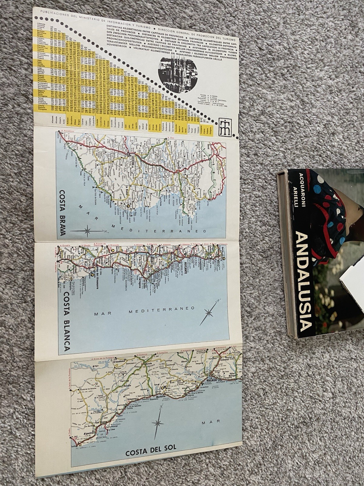 Vtg Andalusia Book W Map article 1964 English Southern Spain Acquaroni Arielli