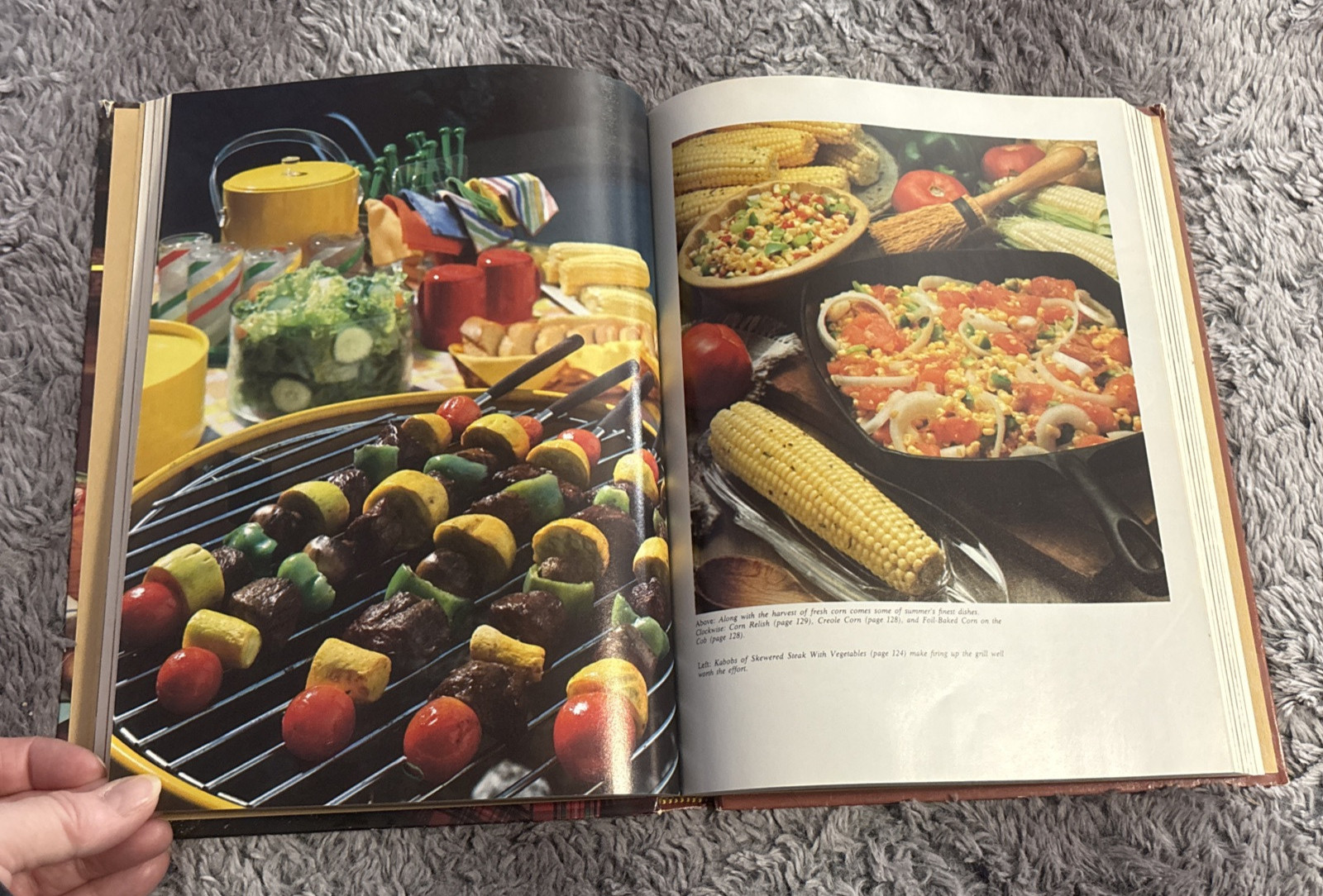 Southern Living 1981 Annual Recipes Hard Cover Book Vintage GC 340 Pages 8.5×11”