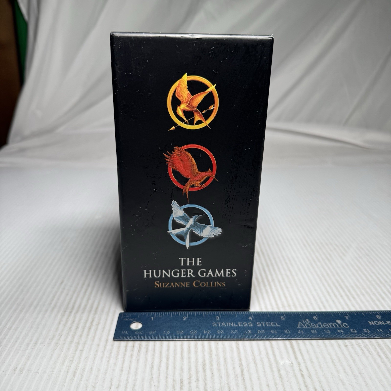 The Hunger Games Trilogy By Suzanne Collins – 3 Book Boxset -Good Condition