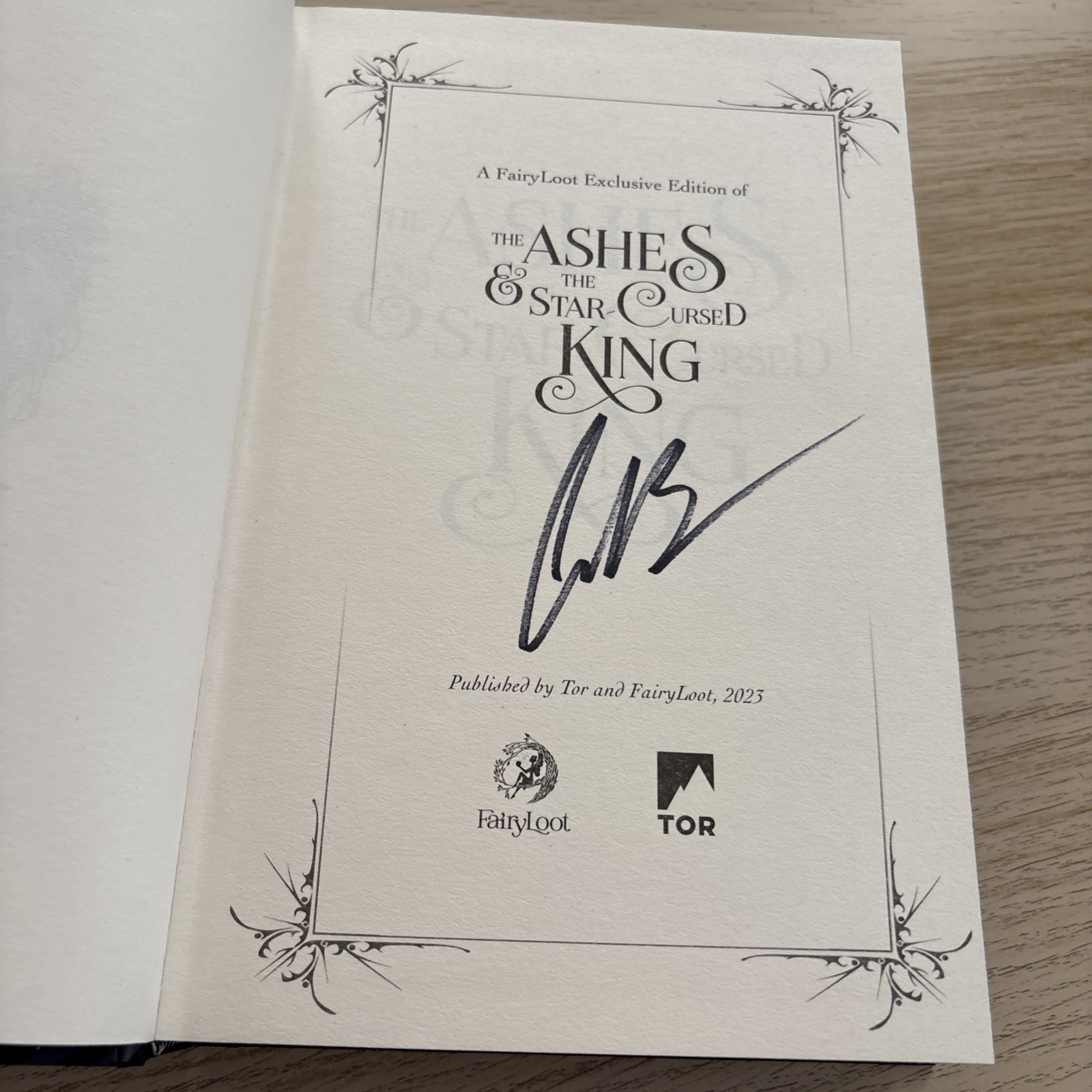 Signed Fairyloot Crowns Of Nyaxia (#1-2) Carissa Broadbent Sprayed Edges