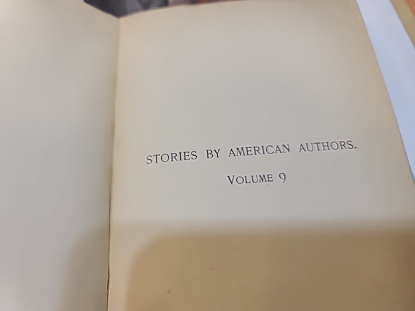 Lot of 4 Miscellaneous Books And 1 Pamphlet David Reisman, Rose Nolen And More