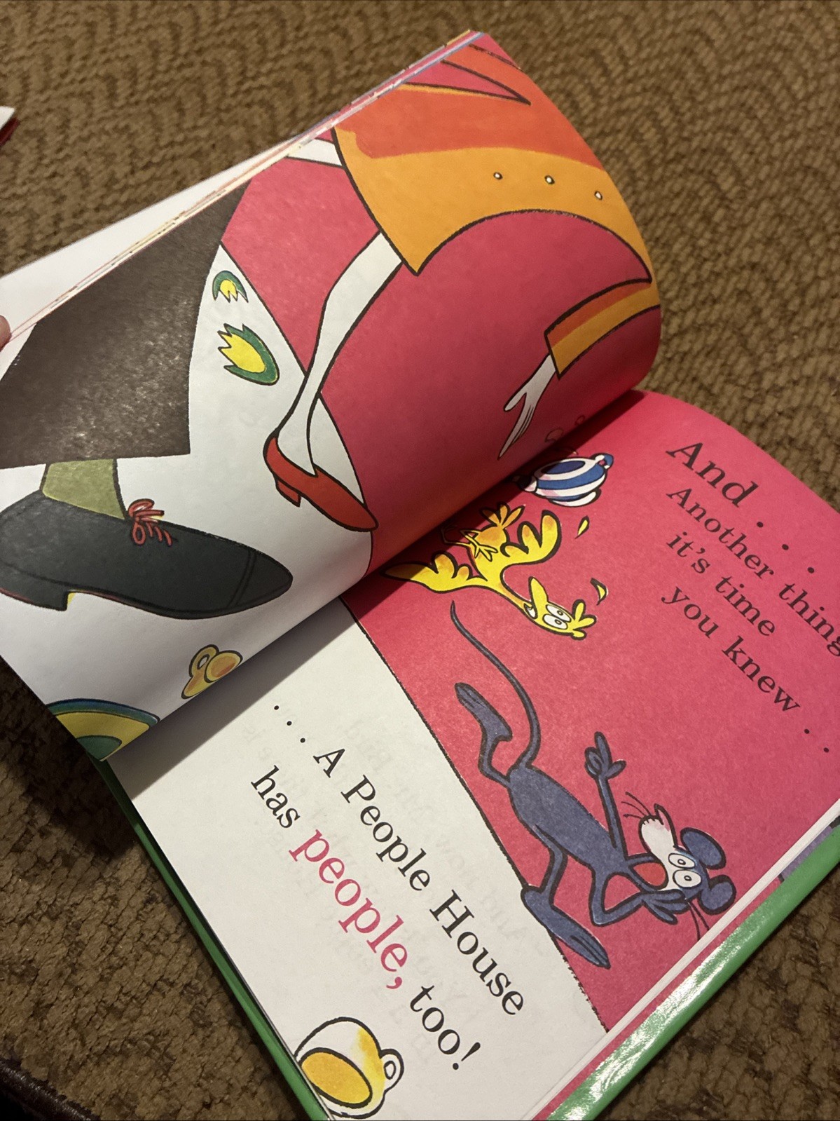 LN In a people house Dr. Seuss hardcover book 6.75″ x 9.25″