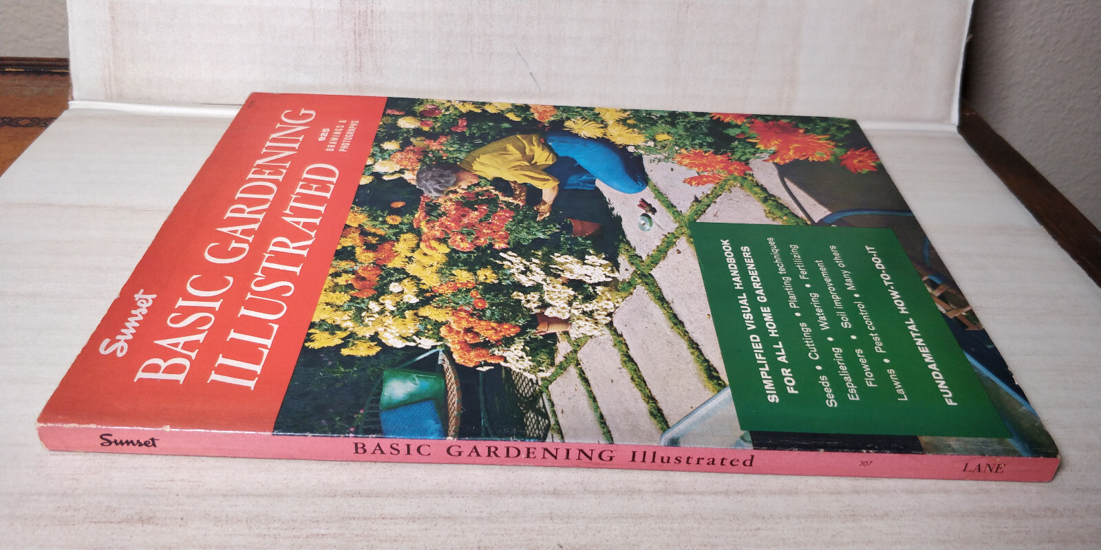 1968 Sunset Magazine Basic Gardening Illustrated 2nd Ed 8th Printing Lane B10