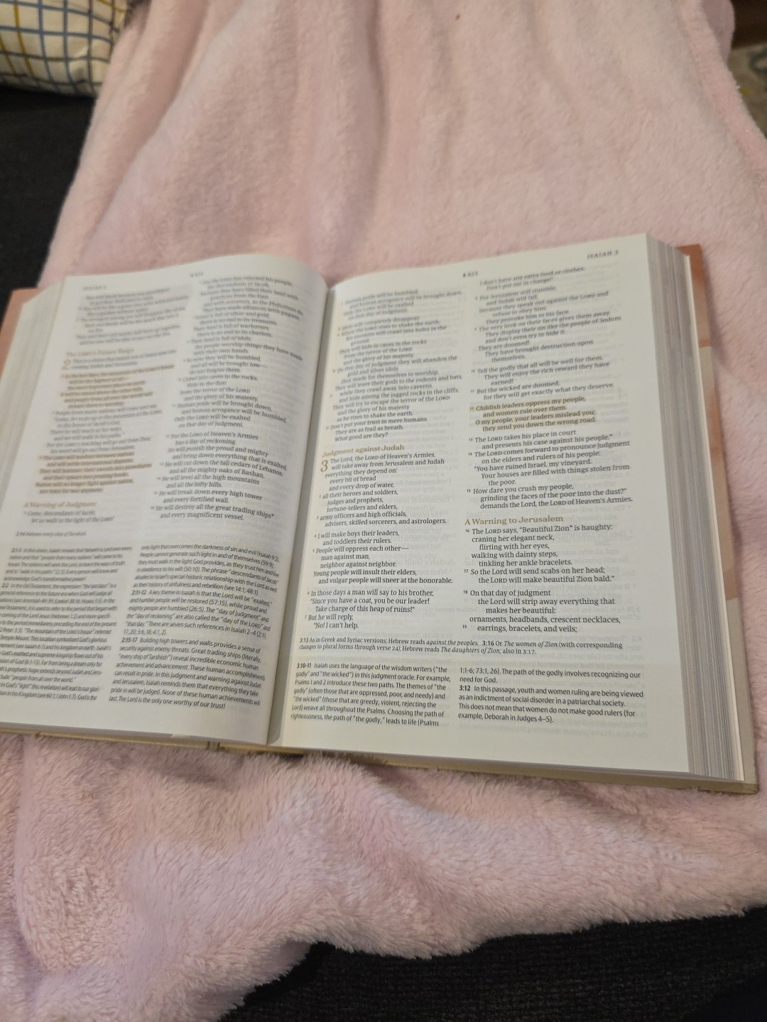 NLT Every Woman’s Bible Filament Enabled HCDJ Red Letter Edition Tyndale EUC