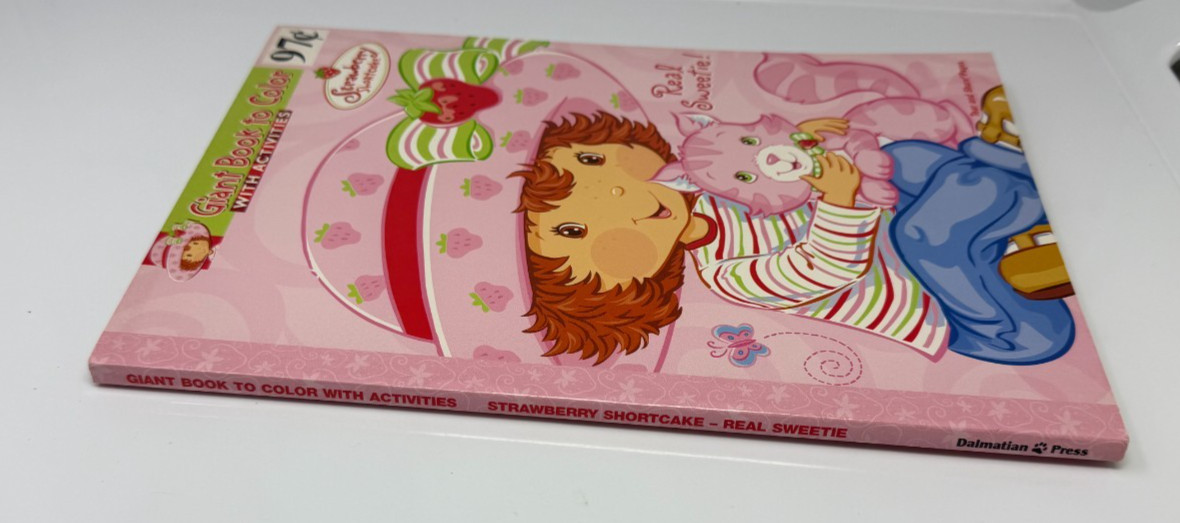 Nice Strawberry Shortcake coloring activity book 2004 .97 cents Dalmatian Press