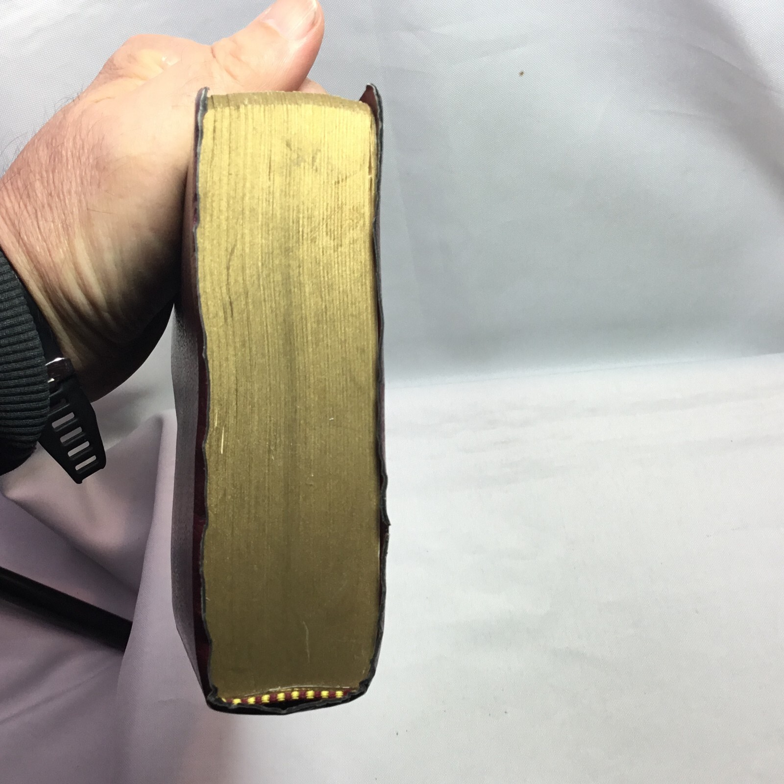 KJV Holy Bible: Gift and Award, Black Leather-Look, Red Letter 2001