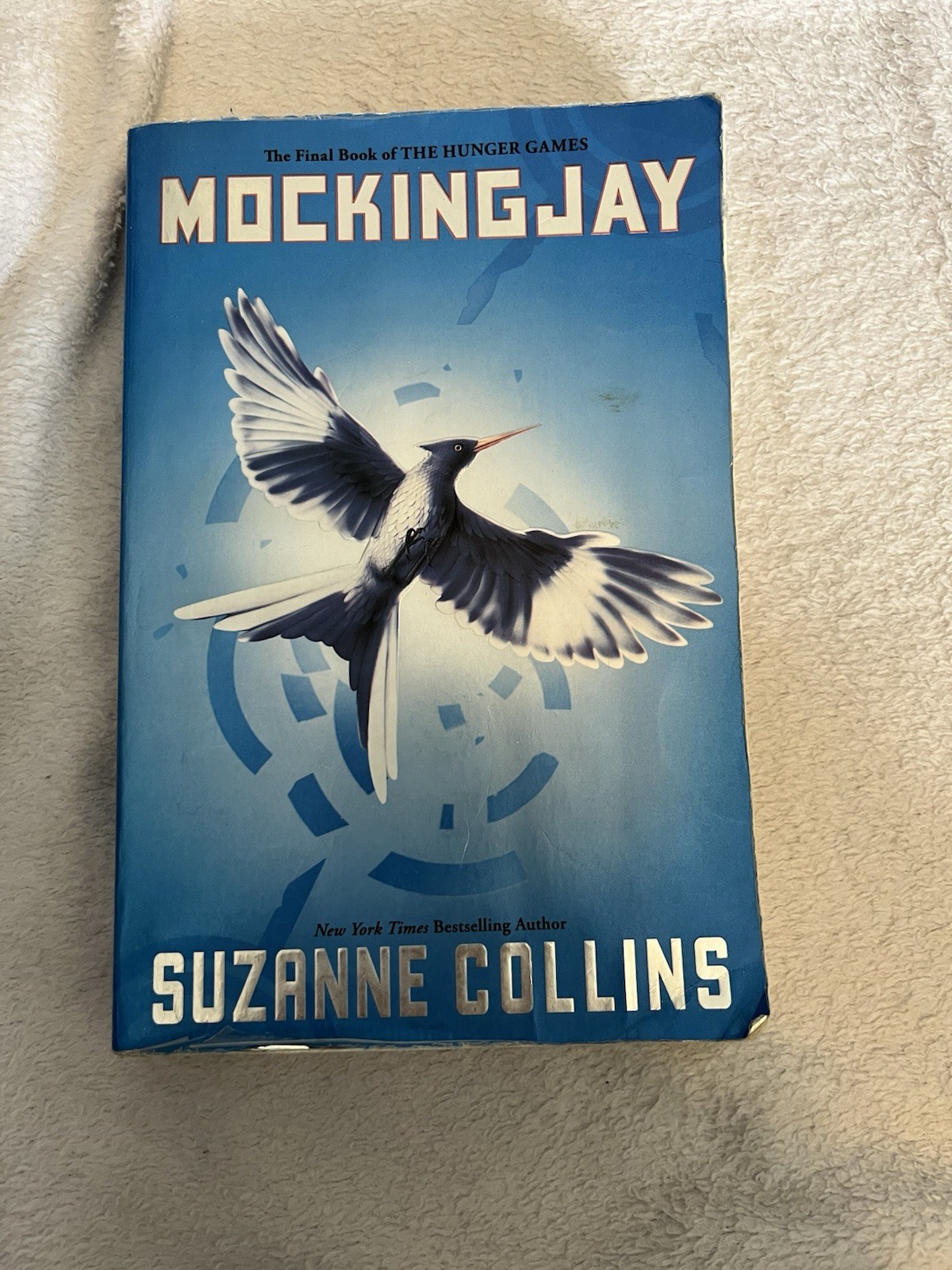 Mockingjay (Hunger Games, Book Three) by Suzanne Collins (2014, Trade Paperback)