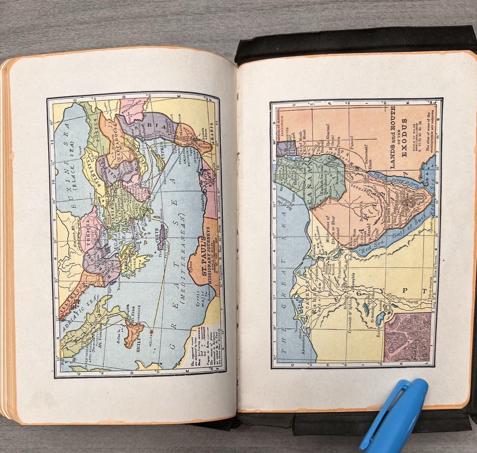 Handsize 1945 National Bible Press; Self Pronouncing KJV Study Helps; Color Maps