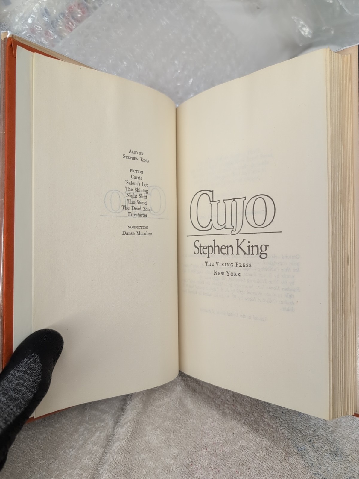 CUJO by Stephen King (1981) Early First Book Club Edition + Mylar ~ GC L-35!!!