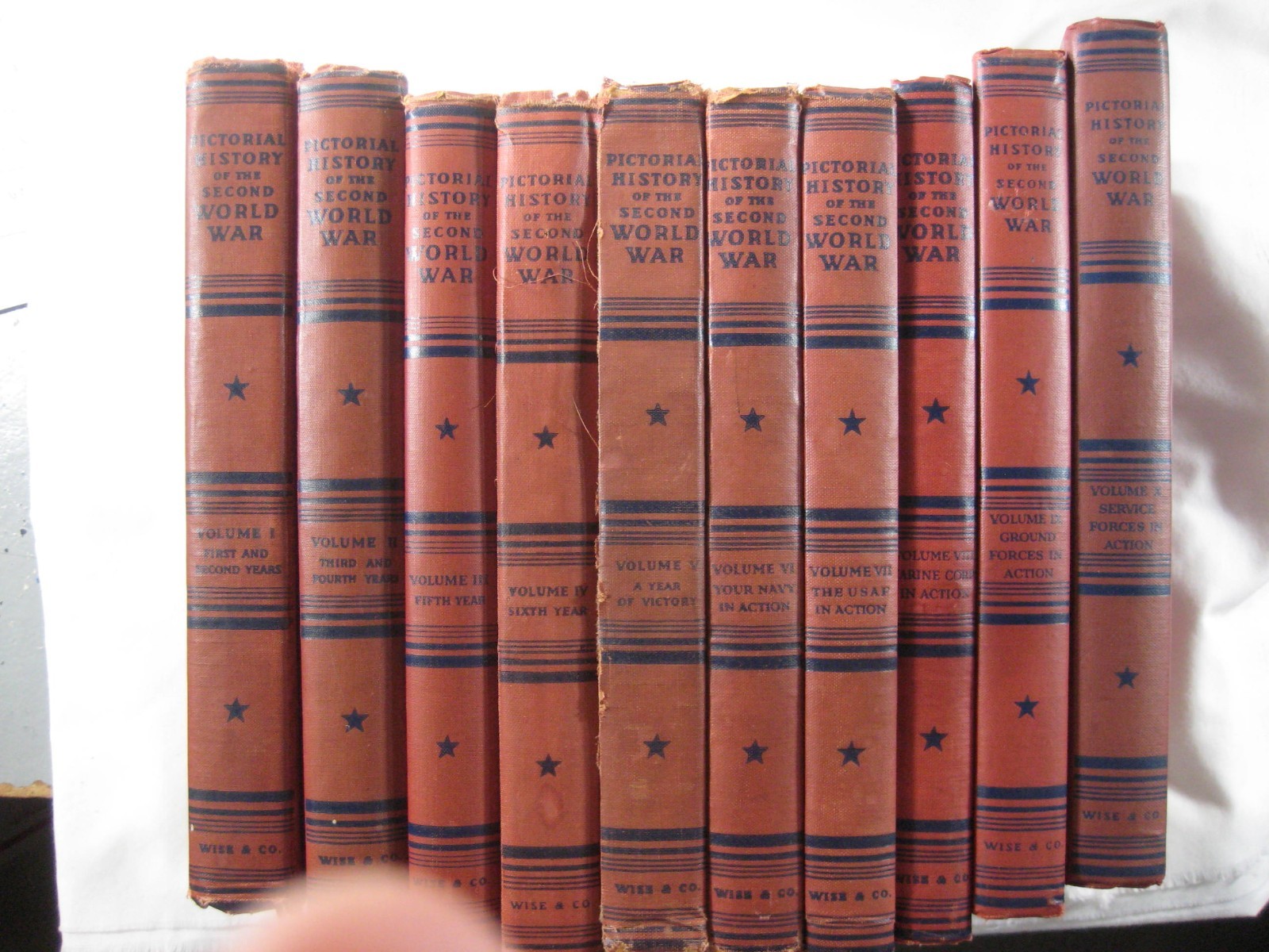 Lot books 10 volumes Pictorial History of the 2nd World War all 1940s editions