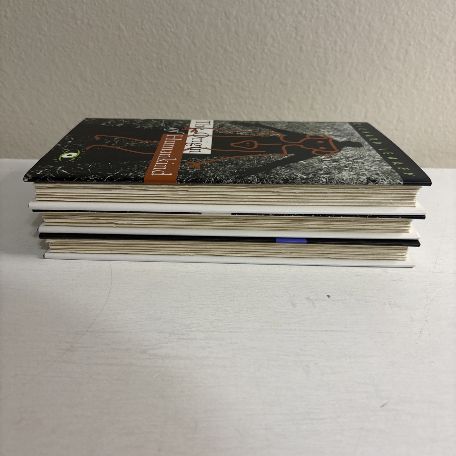 Science Master Series – Lot of 3 Books Origin of Humanity Leakey, Davies, Barrow