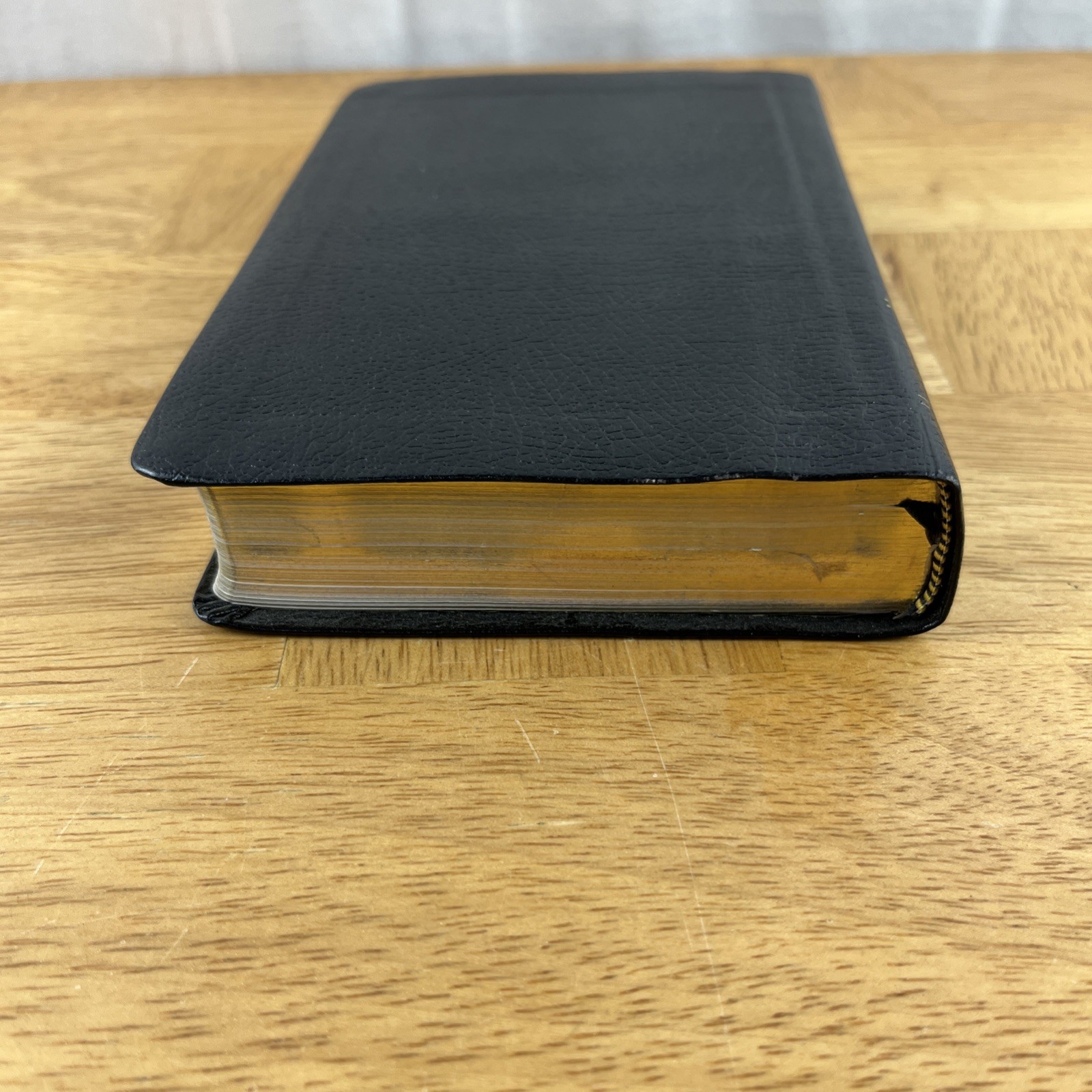 Compact Gift Bible NLT (Bonded Leather, Black) – bonded_leather Tyndale