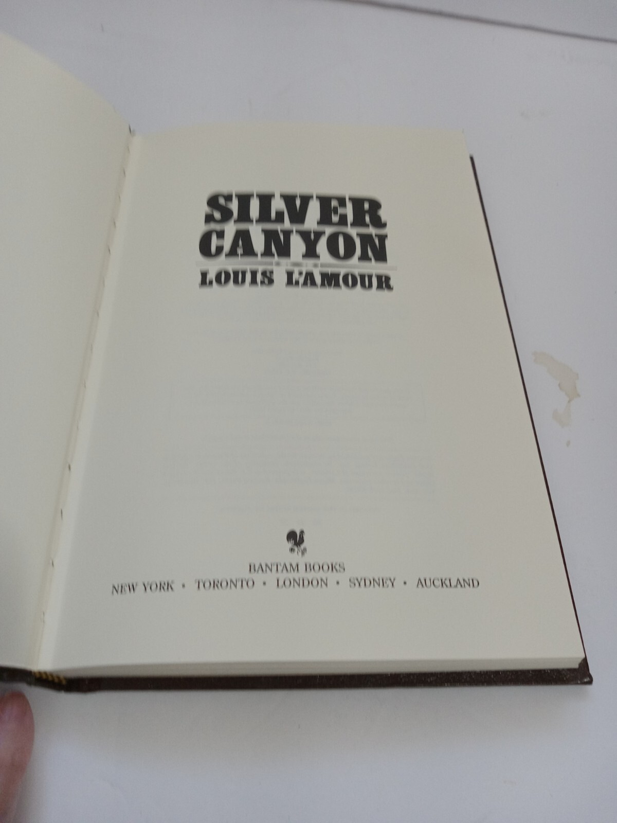 Silver Canyon, By Louis L’Amour, Leatherette Hardcover, Bantam Books, 164 pages