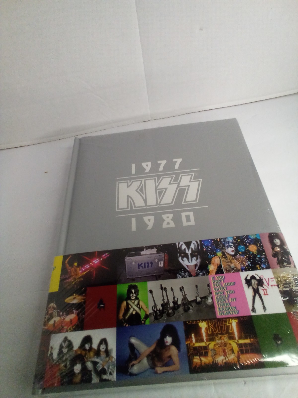KISS 1977 1980 Lynn Goldsmith Padded Hardcover Photo Book New Sealed