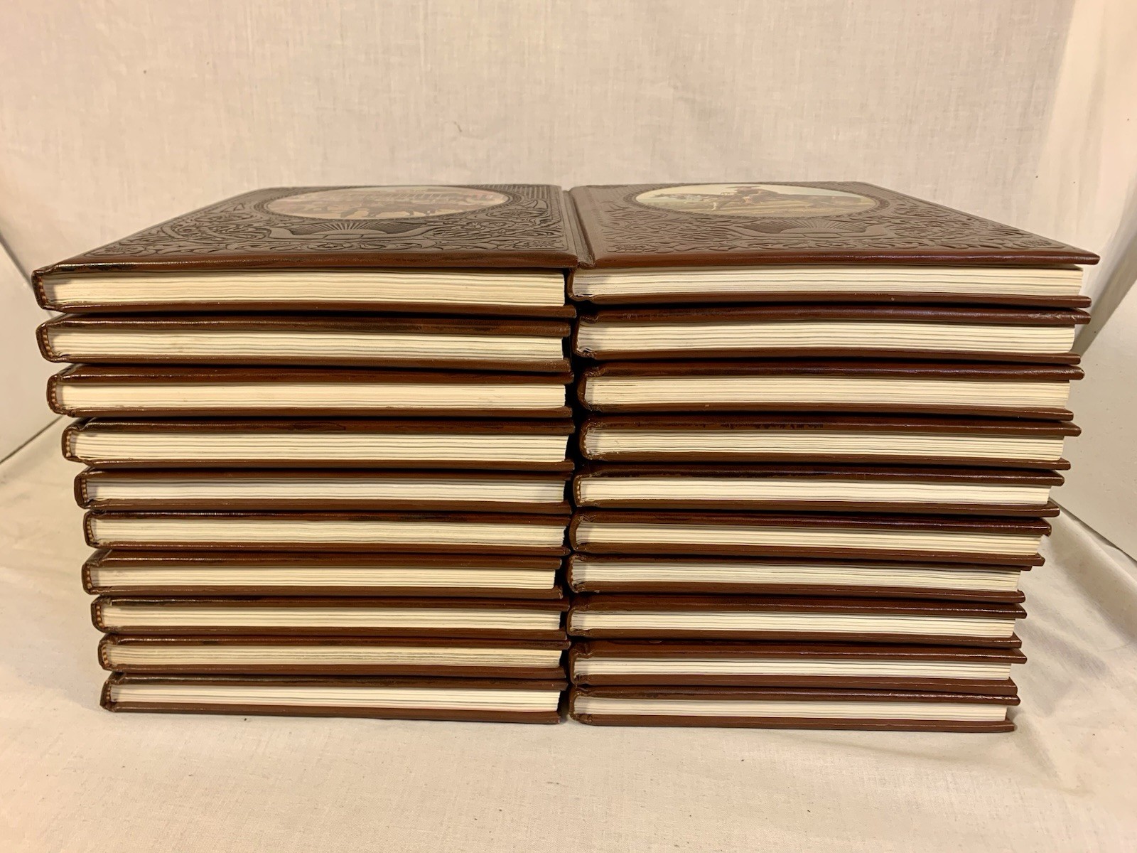 Time Life CLASSICS OF THE OLD WEST ~ 20 Book Lot ~ NEAR MINT VG+ ~ Faux Leather