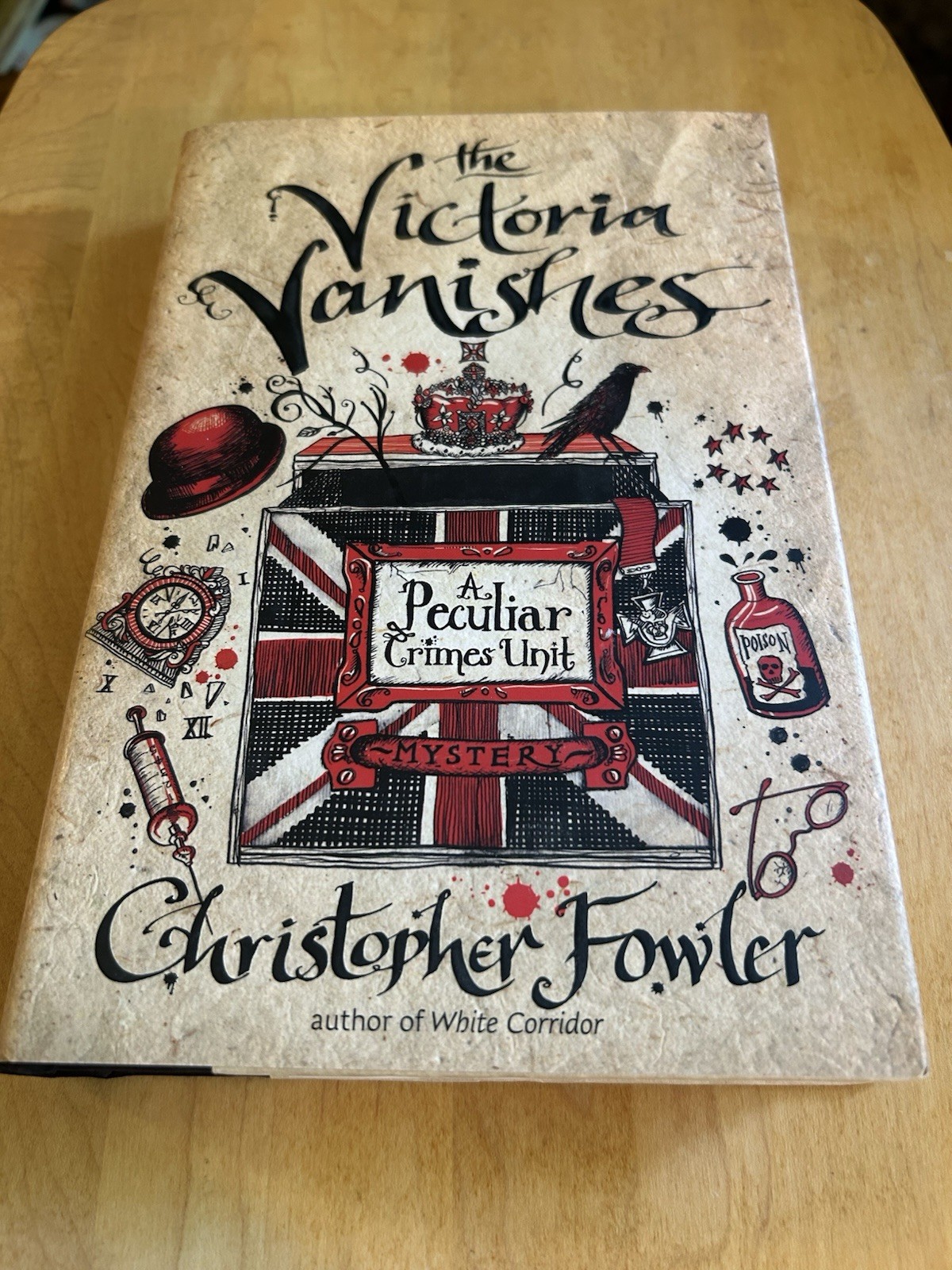 The Victoria Vanishes by Christopher Fowler: Crime and Mystery