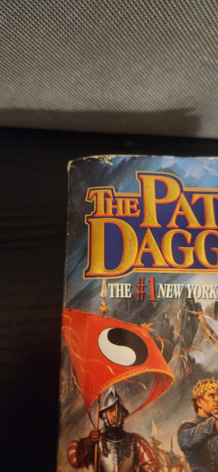Path of Daggers Book 8 of ‘the Wheel of Time’ by Robert Jordan (1998 paperback)