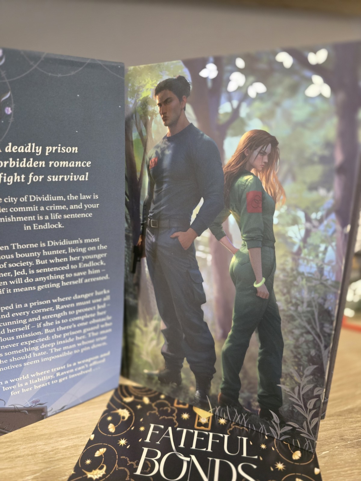 Fairyloot To Cage a Wild Bird *SIGNED* Exclusive Edition