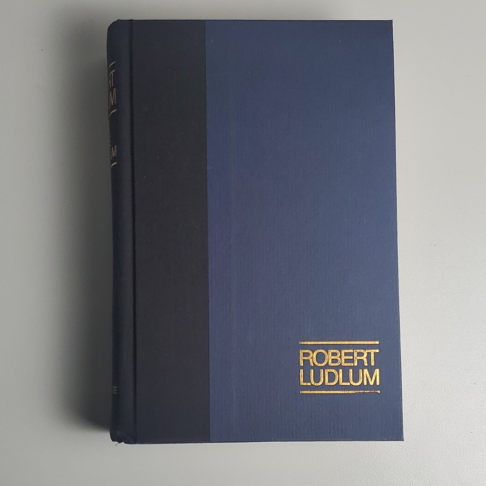 The Bourne Ultimatum Robert Ludlum Hardcover 1990 Random House Thriller