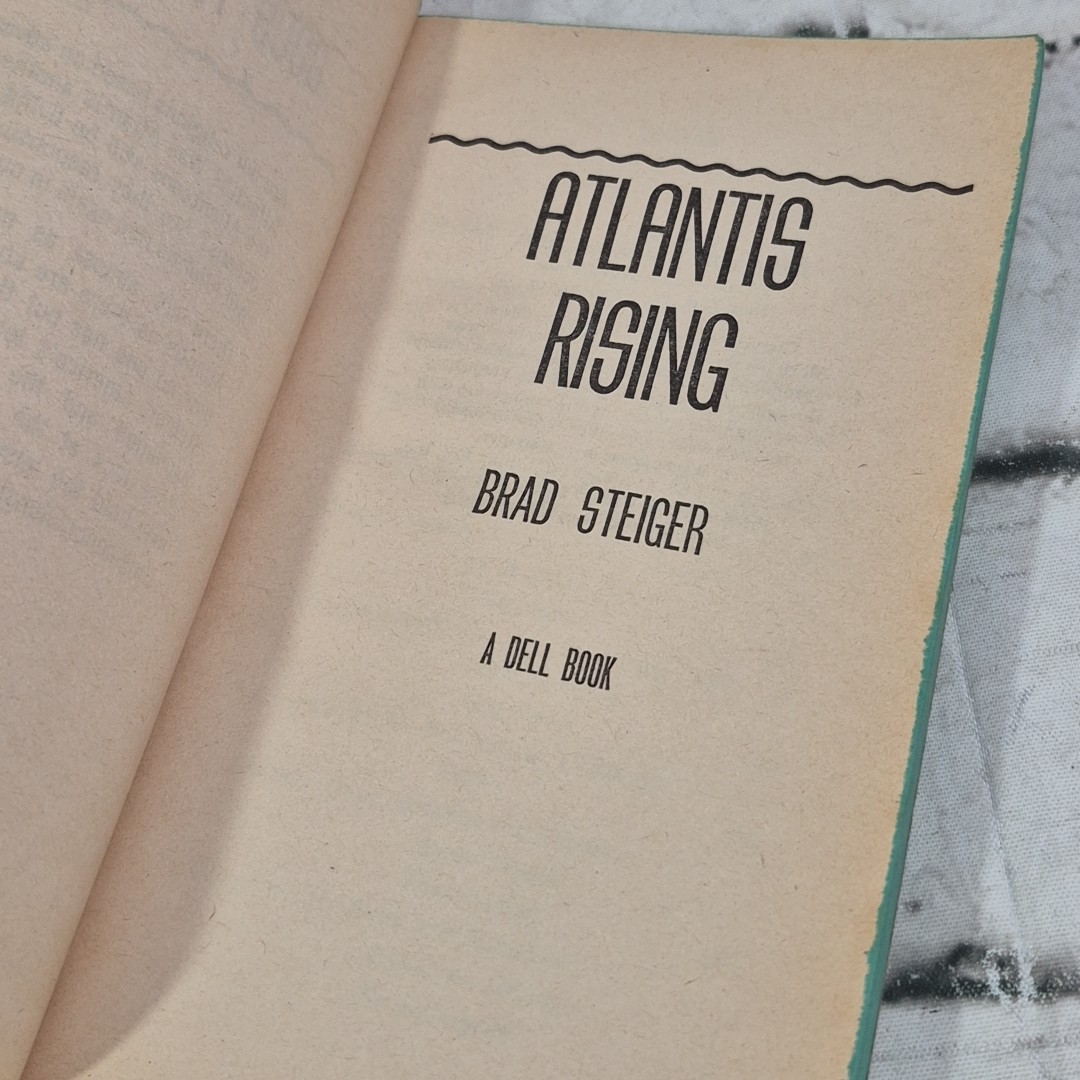 Atlantis Rising by Brad Steiger – 1973 Dell 1st Printing – Frazetta Cover – Rare