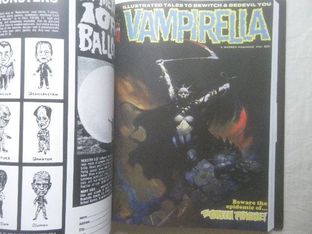 Vampirella Dynamite 408 Pages Foreign Books Archives Frank Frazetta/Neal Adams/W