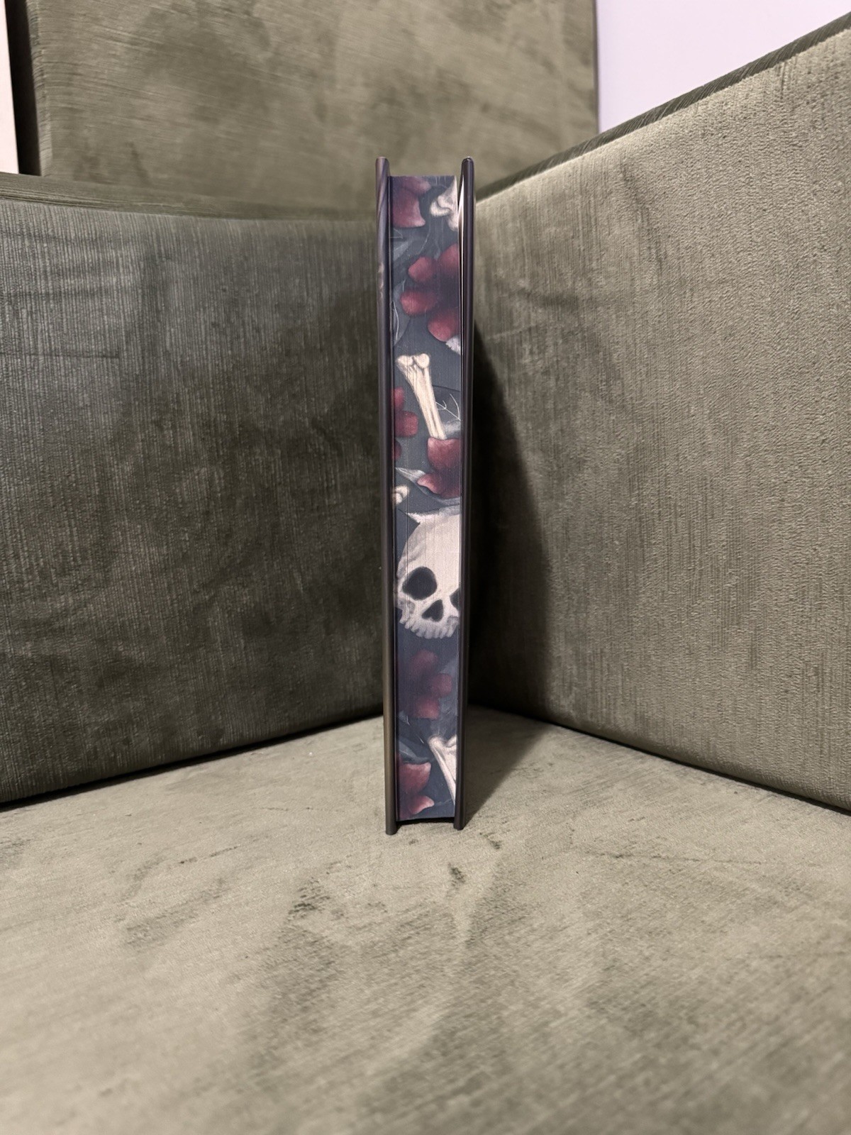 FairyLoot Exclusive Edition: The Coven by Harper L. Woods ✨SIGNED✨SPRAYED EDGES✨