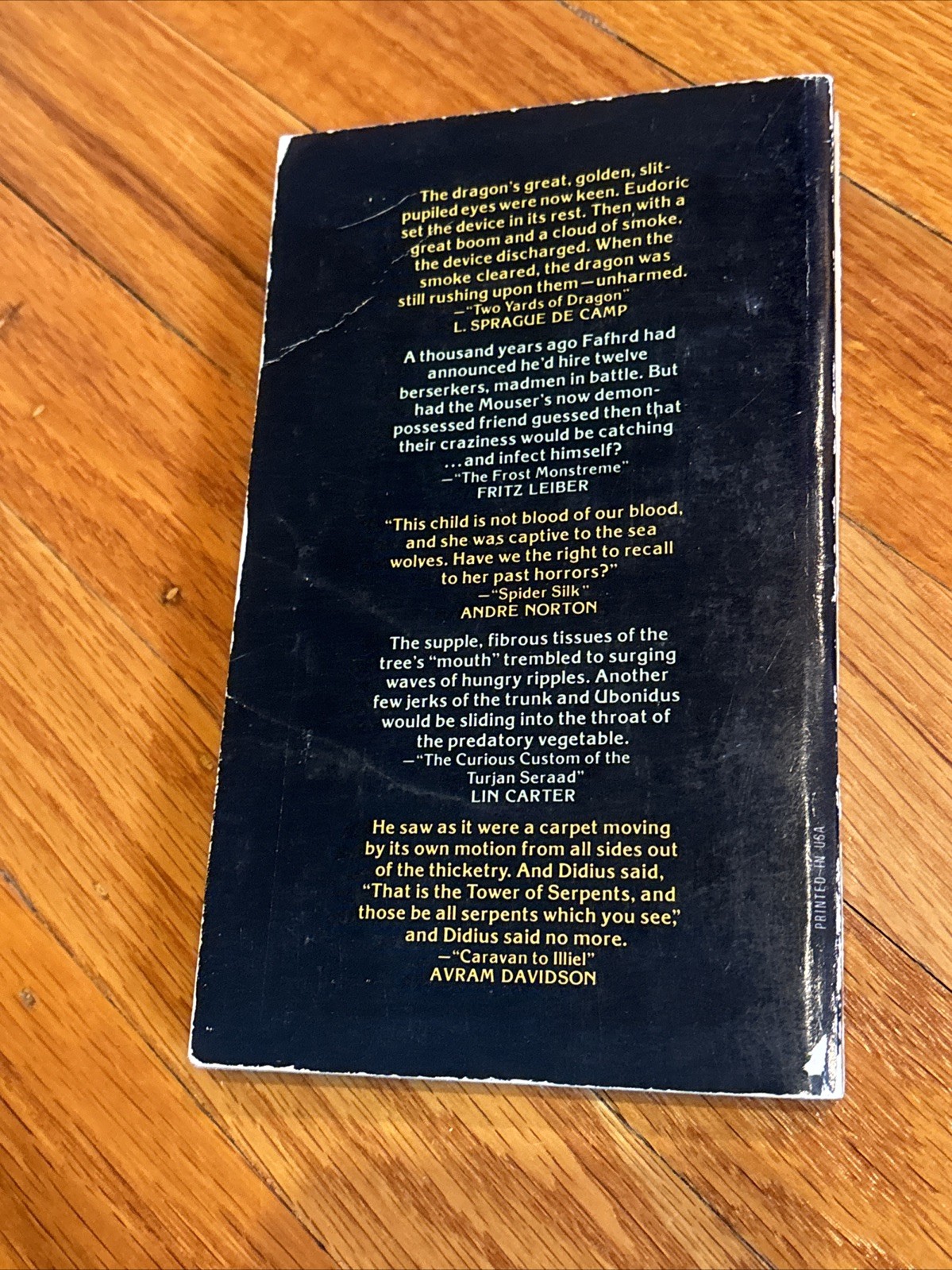 WARRIORS AND WIZARDS FLASHING SWORDS # 3 BOOK DELL 1976 FIRST PRINTING