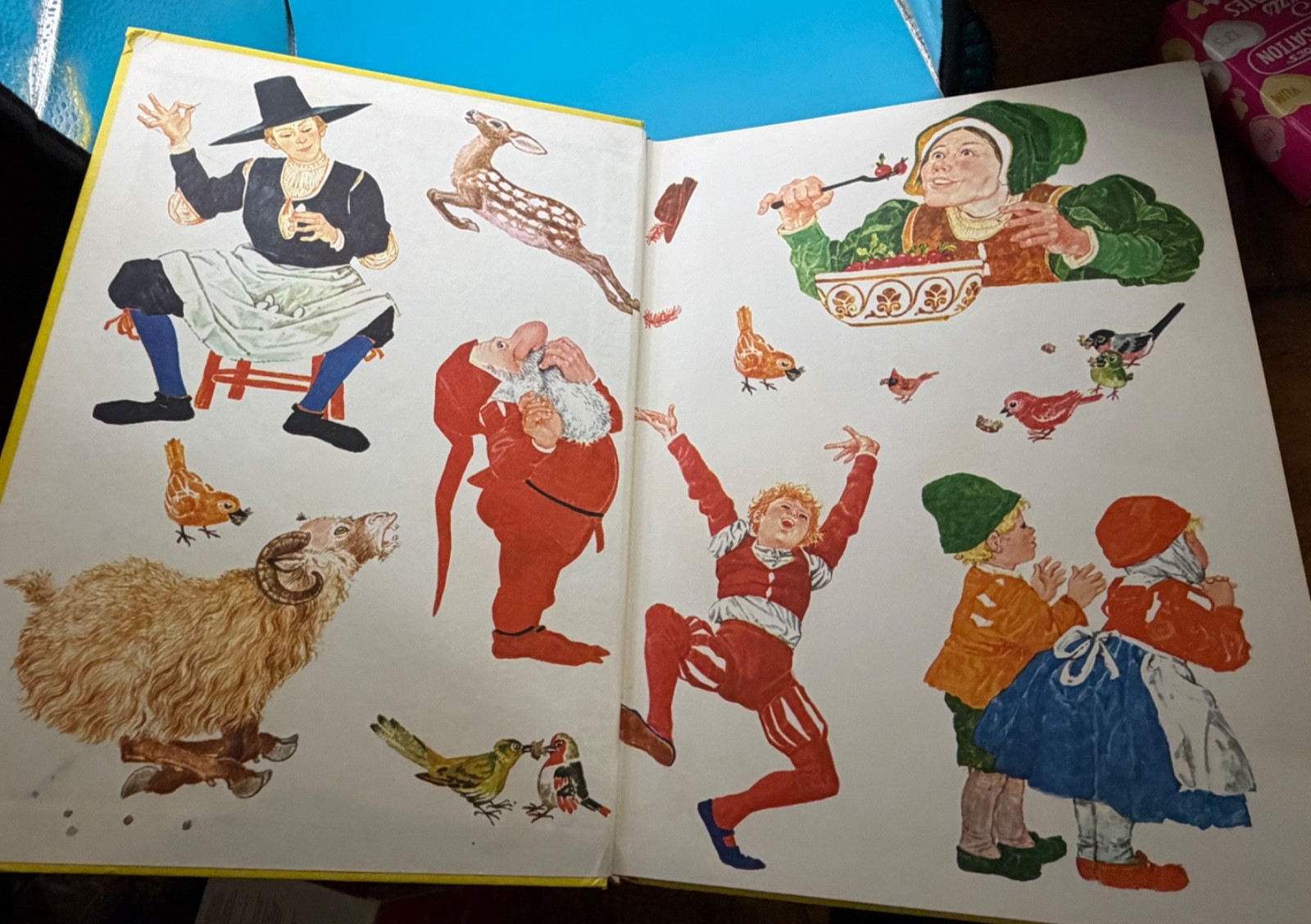 Grimm’s Fairy Tales 1977 Golden Book Deluxe Hardcover Benvenuti Illus 140 Pages