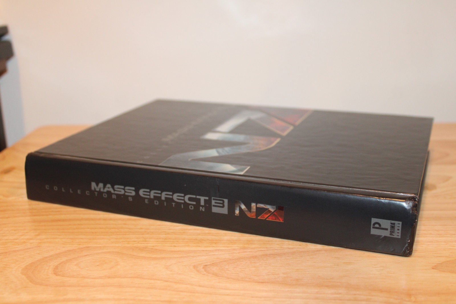 MASS EFFECT 3 N7 Collector’s Edition Prima Game Guide Strategy Bioware Hardcover