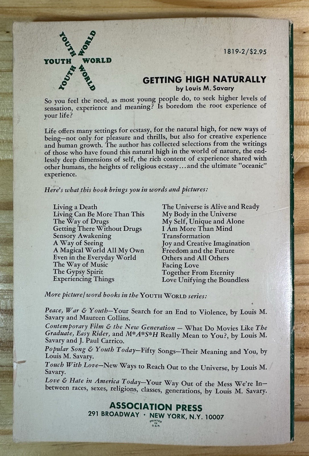 *GETTING HIGH NATURALLY (YOUTH WORLD SERIES) Copyright 1971 By Louis M Savary*
