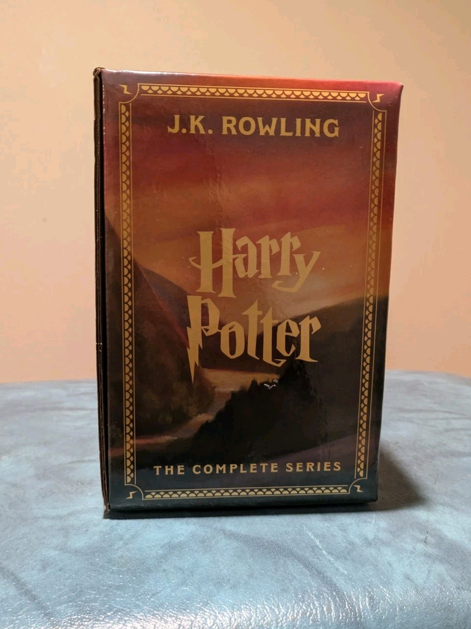 Harry Potter Special Edition Box Set 1-7 Paperback – Kazu Kibuishi Spine Mural
