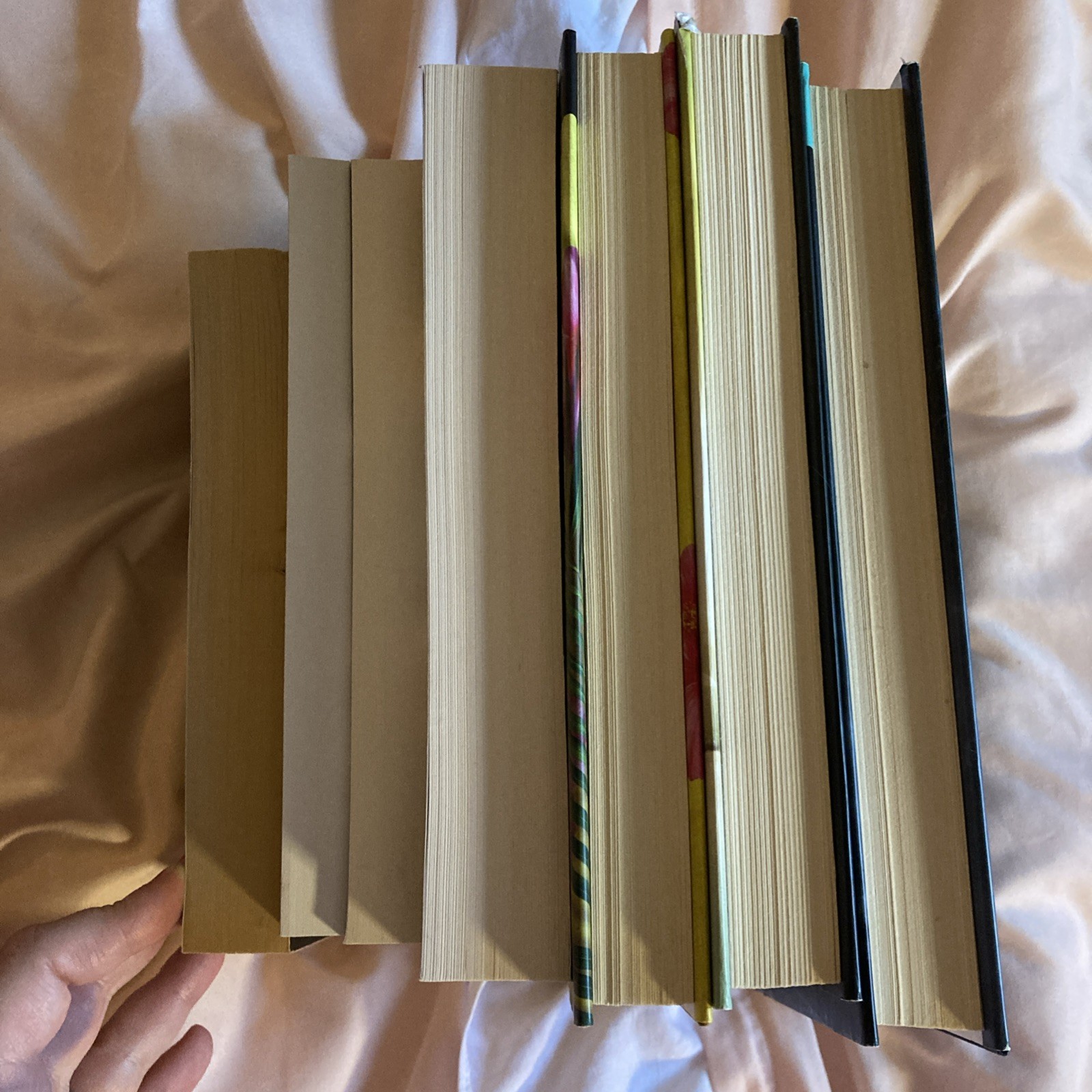 Thriller & Mystery Book Bundle Lot of 7 Paperback & Hardcover Mixed Authors