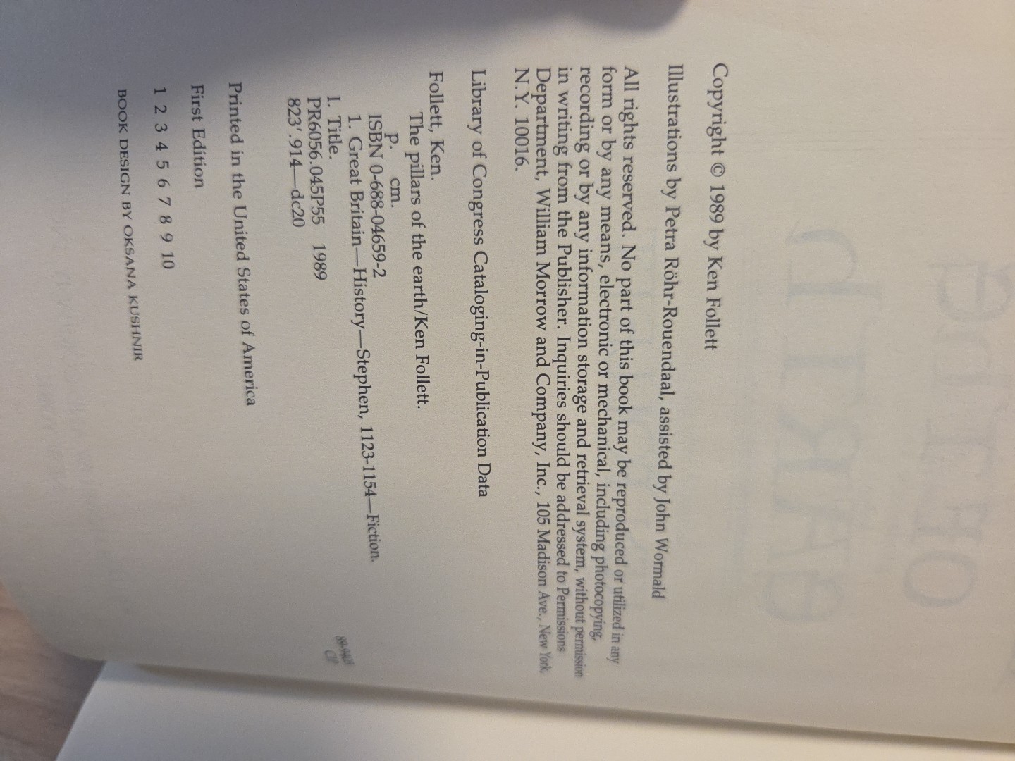 The Pillars of the Earth Ken Follett 1st Edition 1st Print HC DJ 1989