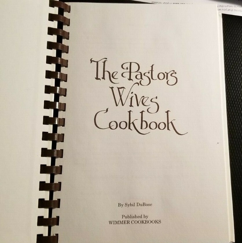 1978 THE PASTORS WIVES COOKBOOK Sybil DuBose Wimmer 349 Pages of RECIPES Spiral