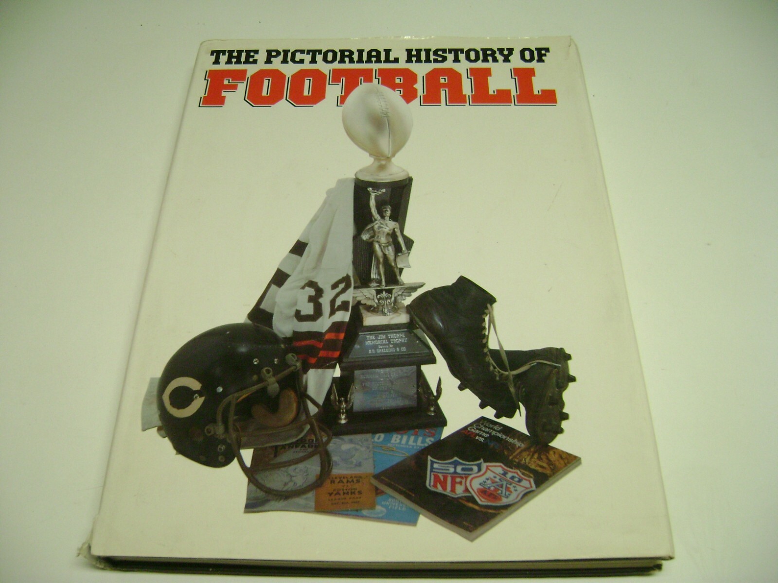 Huge 1987 Hardcover Book THE PICTORIAL HISTORY OF FOOTBALL,420 Pages Many Photos